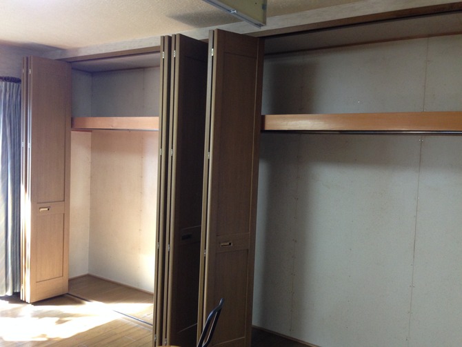 寝室のクローゼットを抜いて壁にしてドアを設置したいというご希望 寝室のクローゼットを抜いて壁にしてドアを設置したいというご希望
