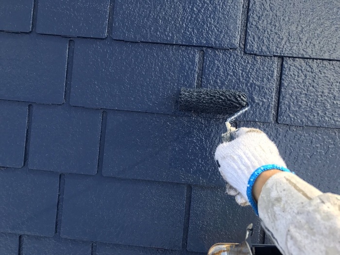 屋根　ヤネ強化プライマーEPO+Mシリコンプライマー+ヤネMシリコン2回塗り　合計4回塗り