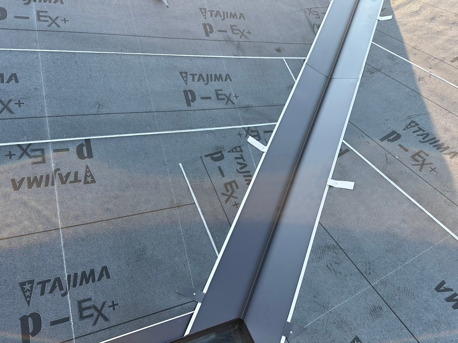谷板金 ガルバリウム鋼板 谷板金 ガルバリウム鋼板